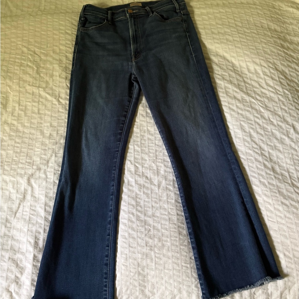 MOTHER The Hustler Ankle Fray Jeans in Home Movies wash